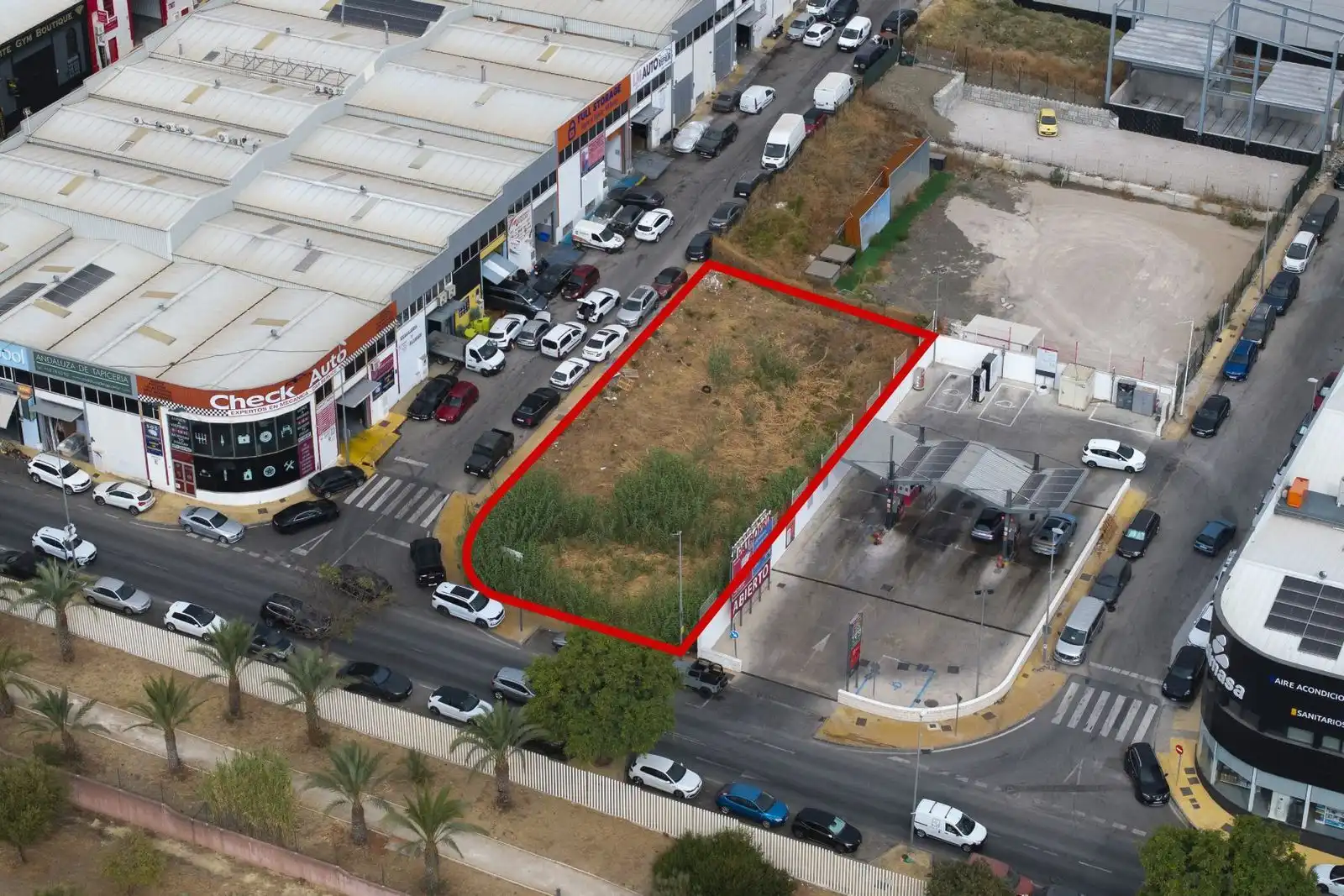 Vista exterior de Terreny industrial en venda en Marbella