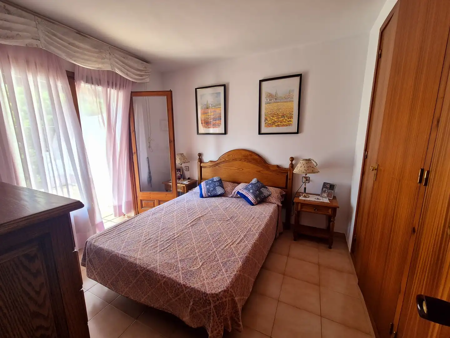 Habitación de Casa adosada en venta en Calonge i Sant Antoni con Calefacción, Terraza y Trastero