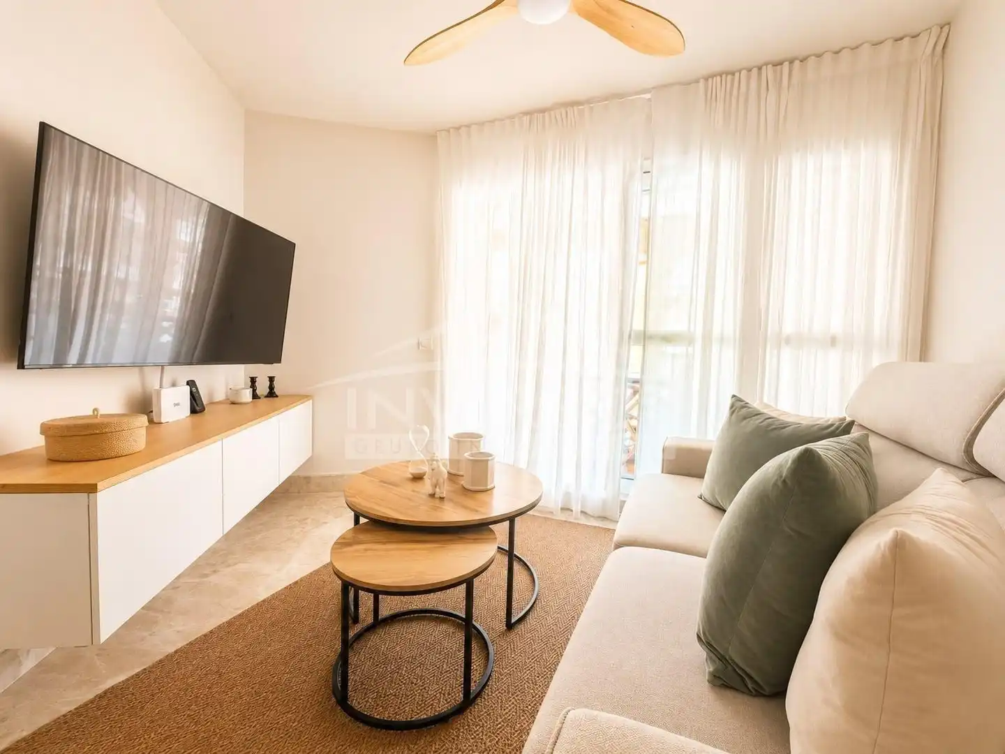 Wohnzimmer von Wohnung zum Verkauf in El Ejido mit Klimaanlage, Heizung und Terrasse