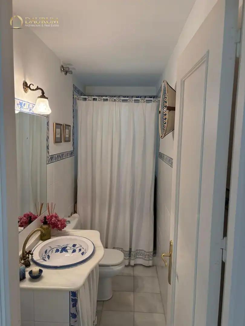 Baño de Casa o chalet en venta en Mairena del Aljarafe con Aire acondicionado, Calefacción y Terraza