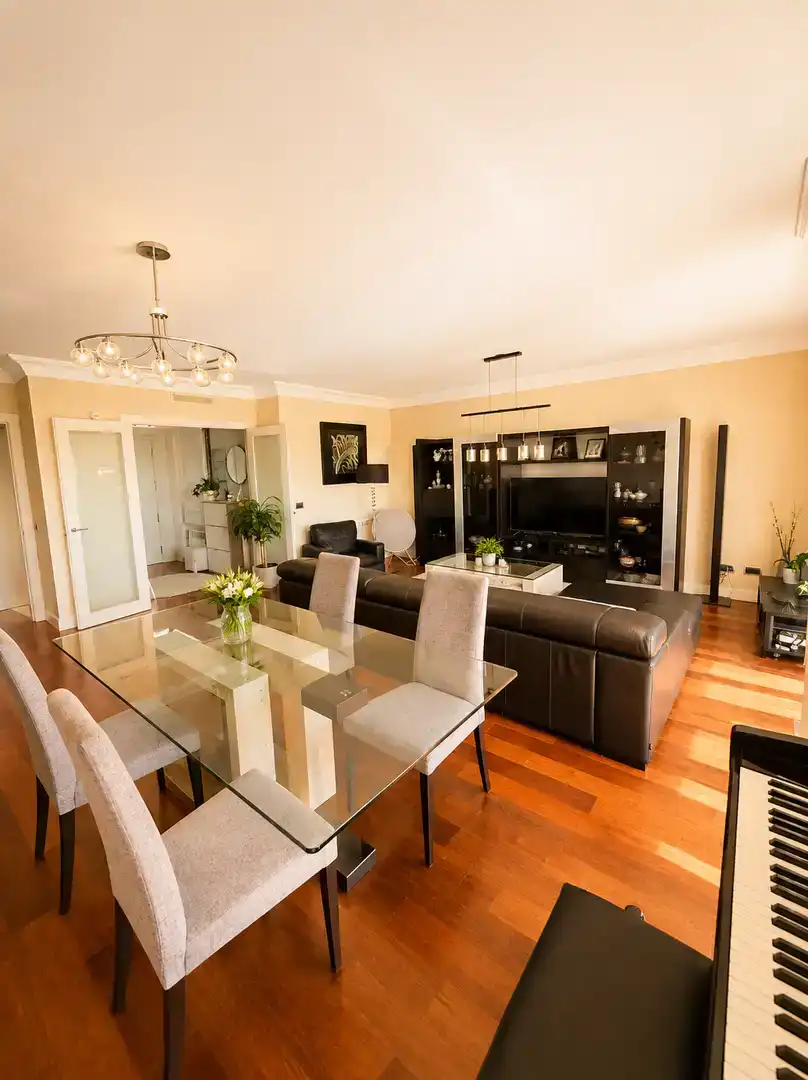Living room of Flat for sale in Majadahonda  with Air Conditioner, Terrace and Swimming Pool