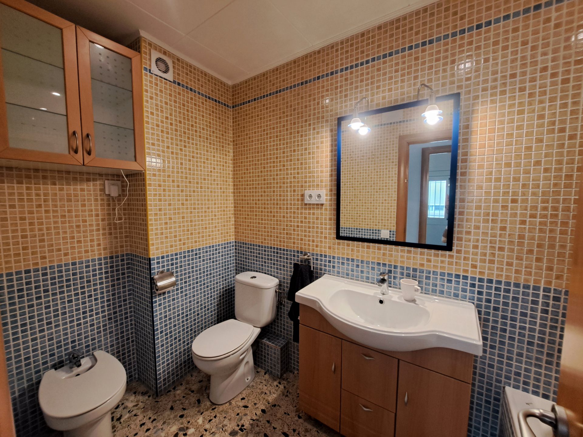 Bathroom of Flat for sale in Mataró  with Air Conditioner, Oven and Balcony