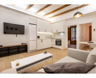 Living room of Flat to rent in  Barcelona Capital  with Air Conditioner, Parquet flooring and Terrace