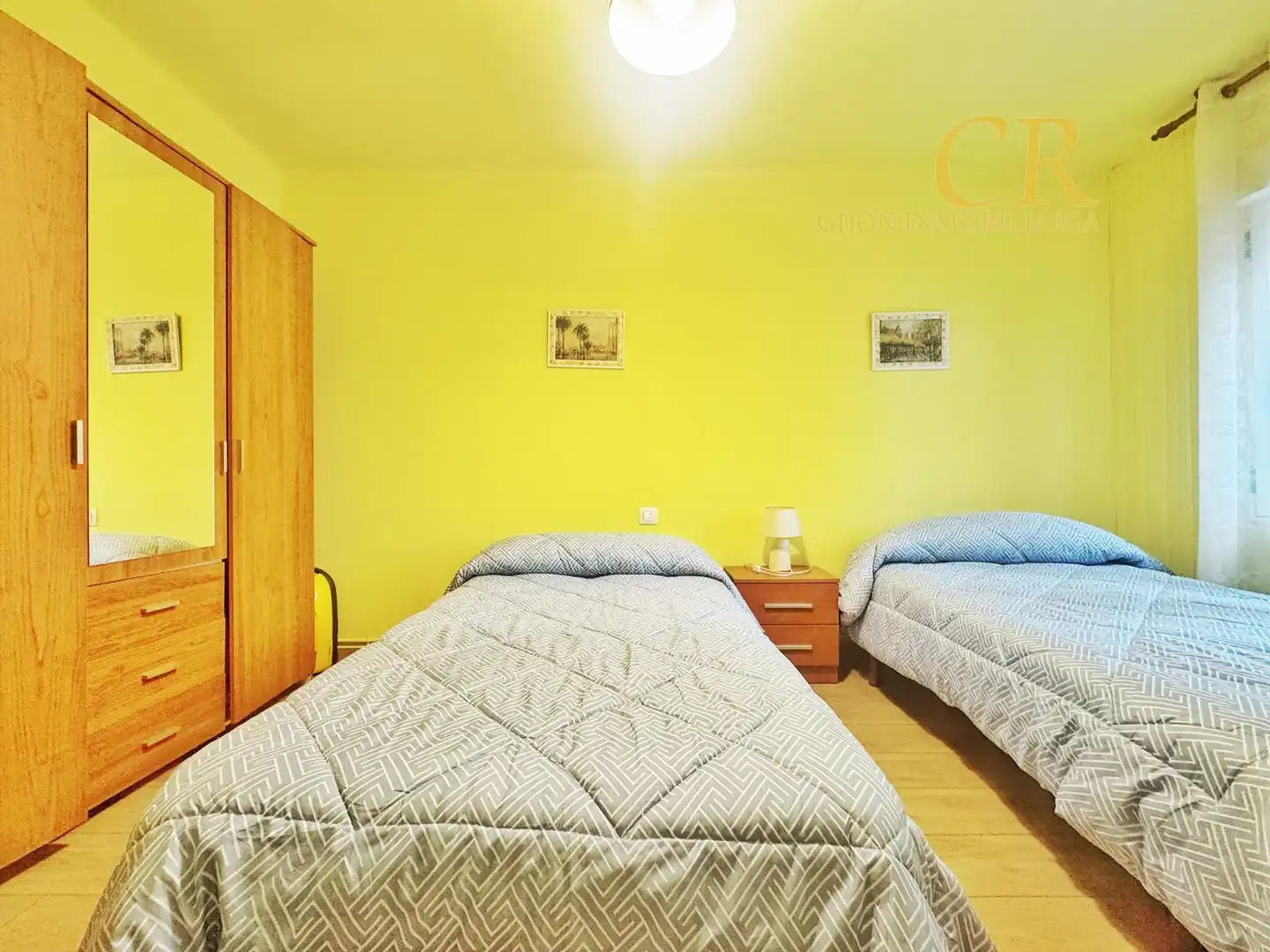 Habitación de Piso en venta en Gijón  con Calefacción, Terraza y Amueblado