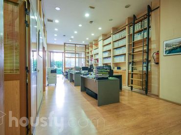 Business premises for sale in Calle Autogiro .