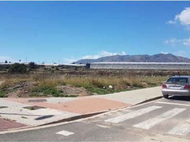 Terreno residenziale in vendita a Avenida Ronda del Oeste