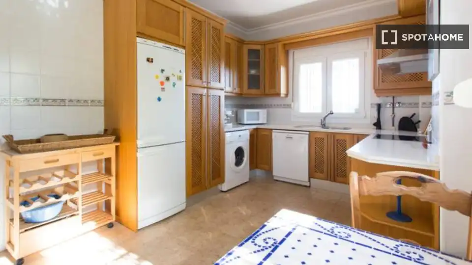 Room in Almensilla