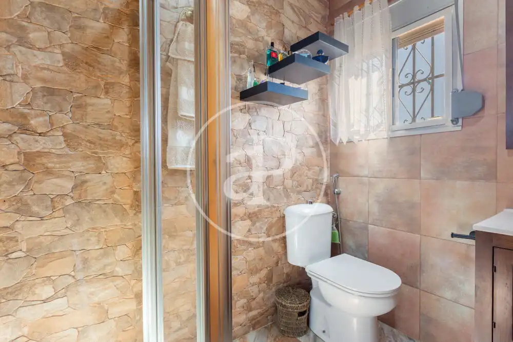 Baño de Casa o chalet en venta en Montroi / Montroy con Aire acondicionado, Calefacción y Jardín privado