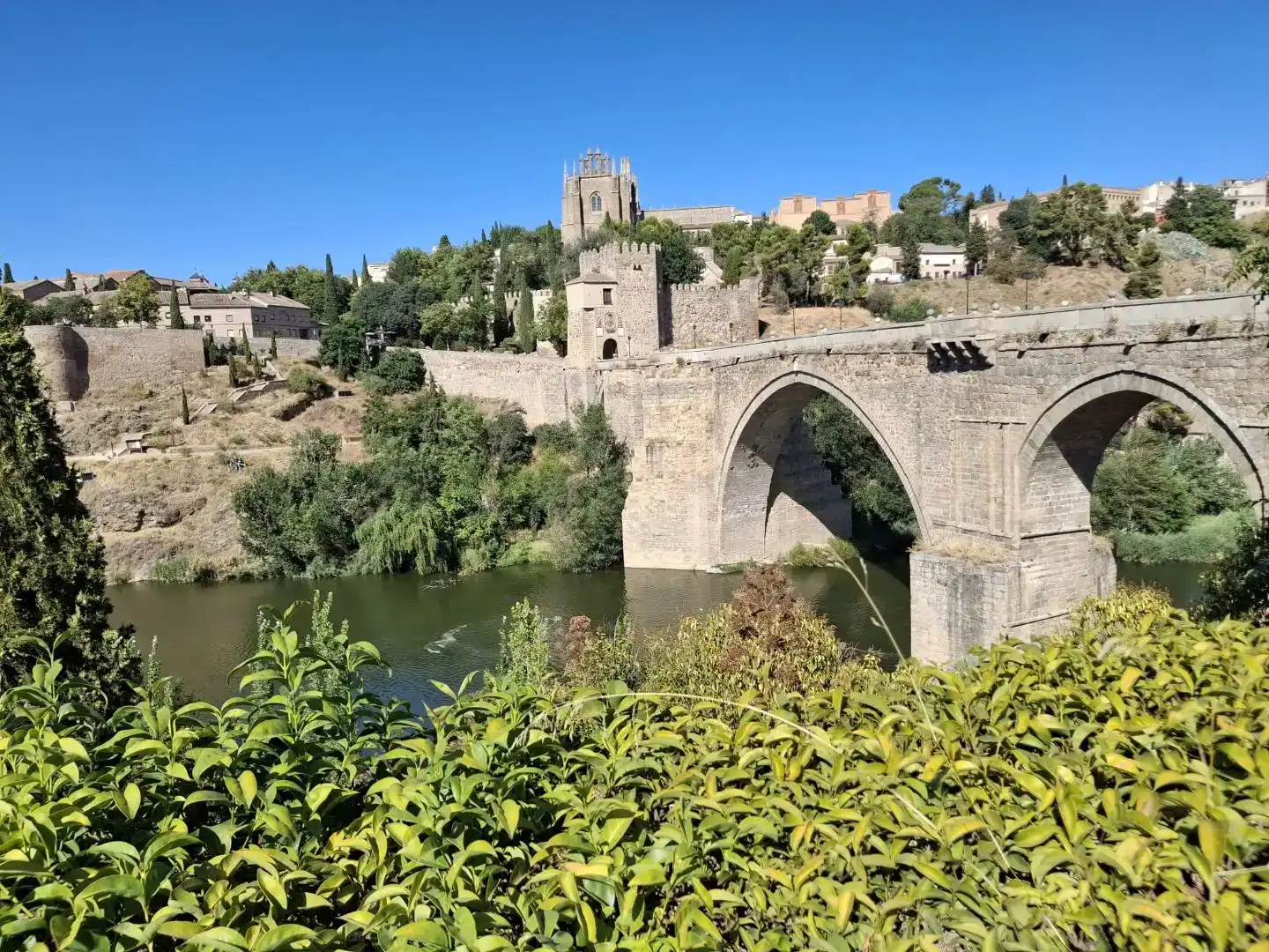 Vista exterior de Pis en venda en  Toledo Capital amb Balcó