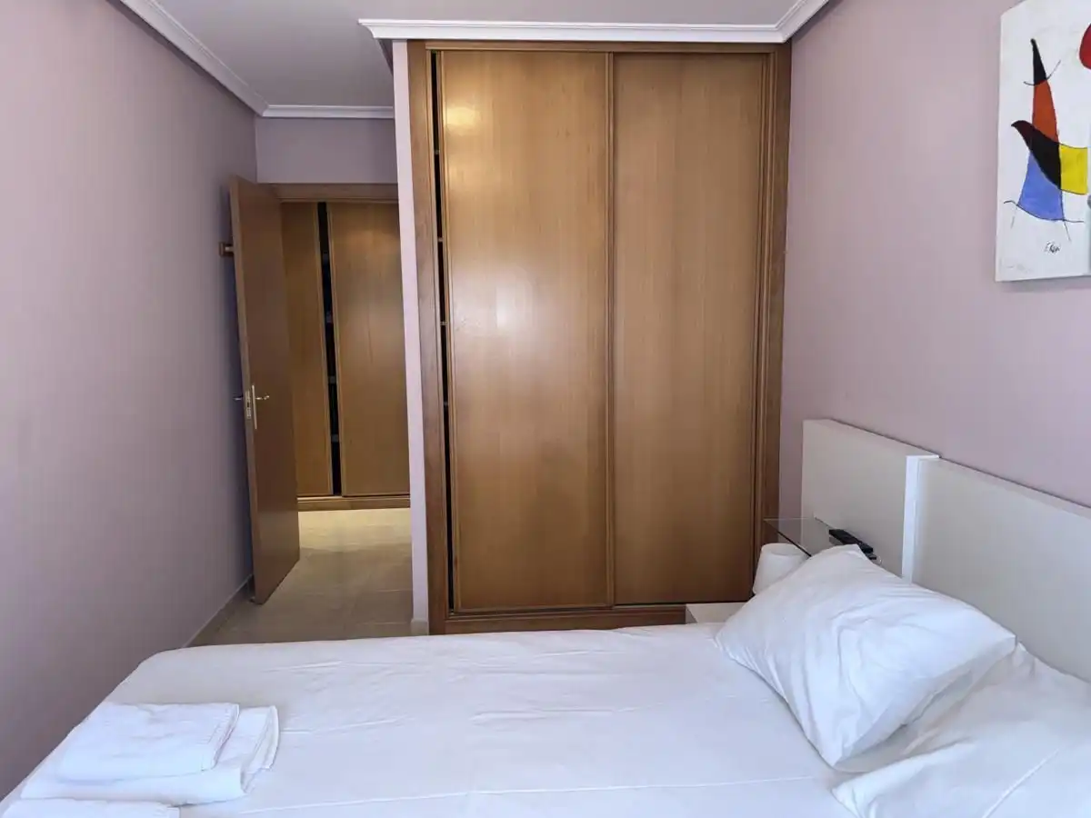 Habitación de Apartamento en venta en Llanes con Calefacción, Terraza y Trastero