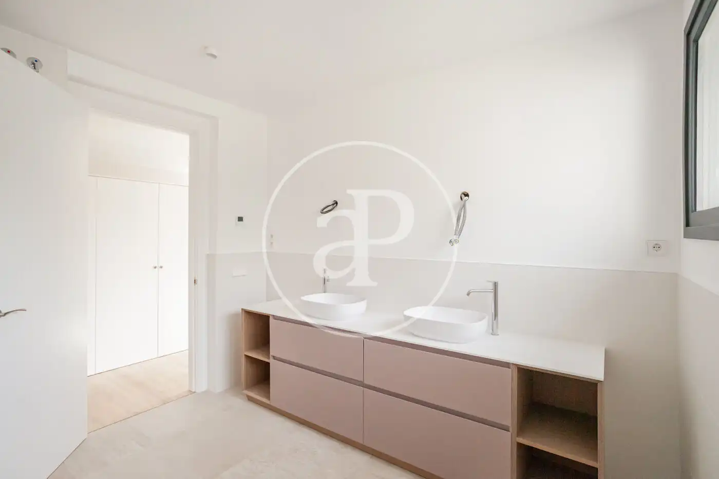 Baño de Casa o chalet en venta en Pozuelo de Alarcón con Aire acondicionado, Calefacción y Jardín privado