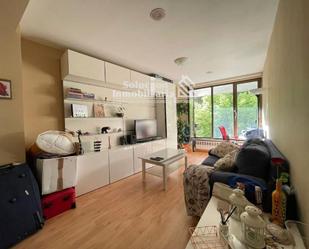 Sala d'estar de Apartament de lloguer en Salamanca Capital amb Calefacció, Terrassa i Moblat