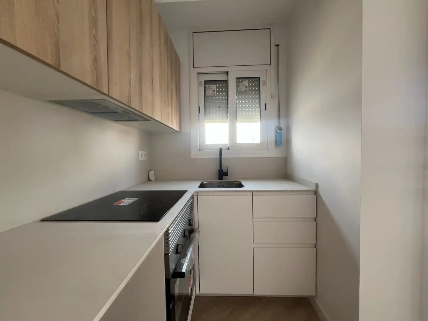 Cocina de Piso de alquiler en Santpedor con Horno y Balcón