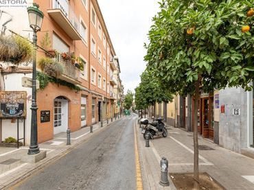 Apartament amb balcó en venda a Calle COMENDADORAS DE SANTIAGO