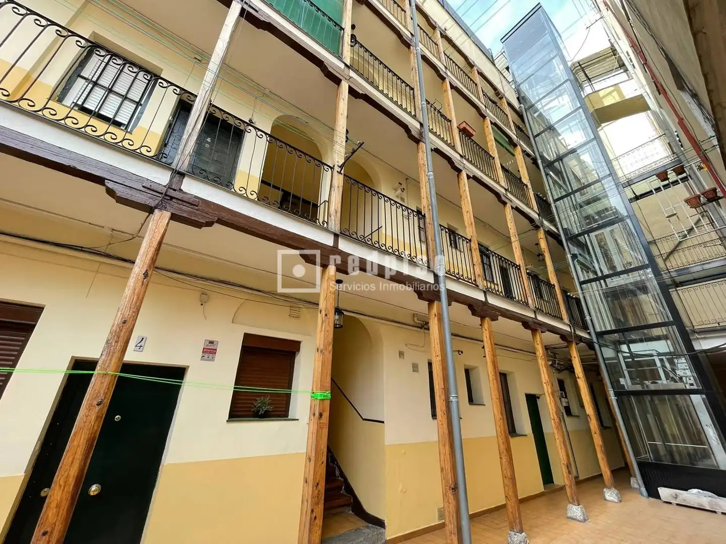 Außenansicht von Wohnung zur Miete in Madrid mit Klimaanlage, Heizung und Terrasse