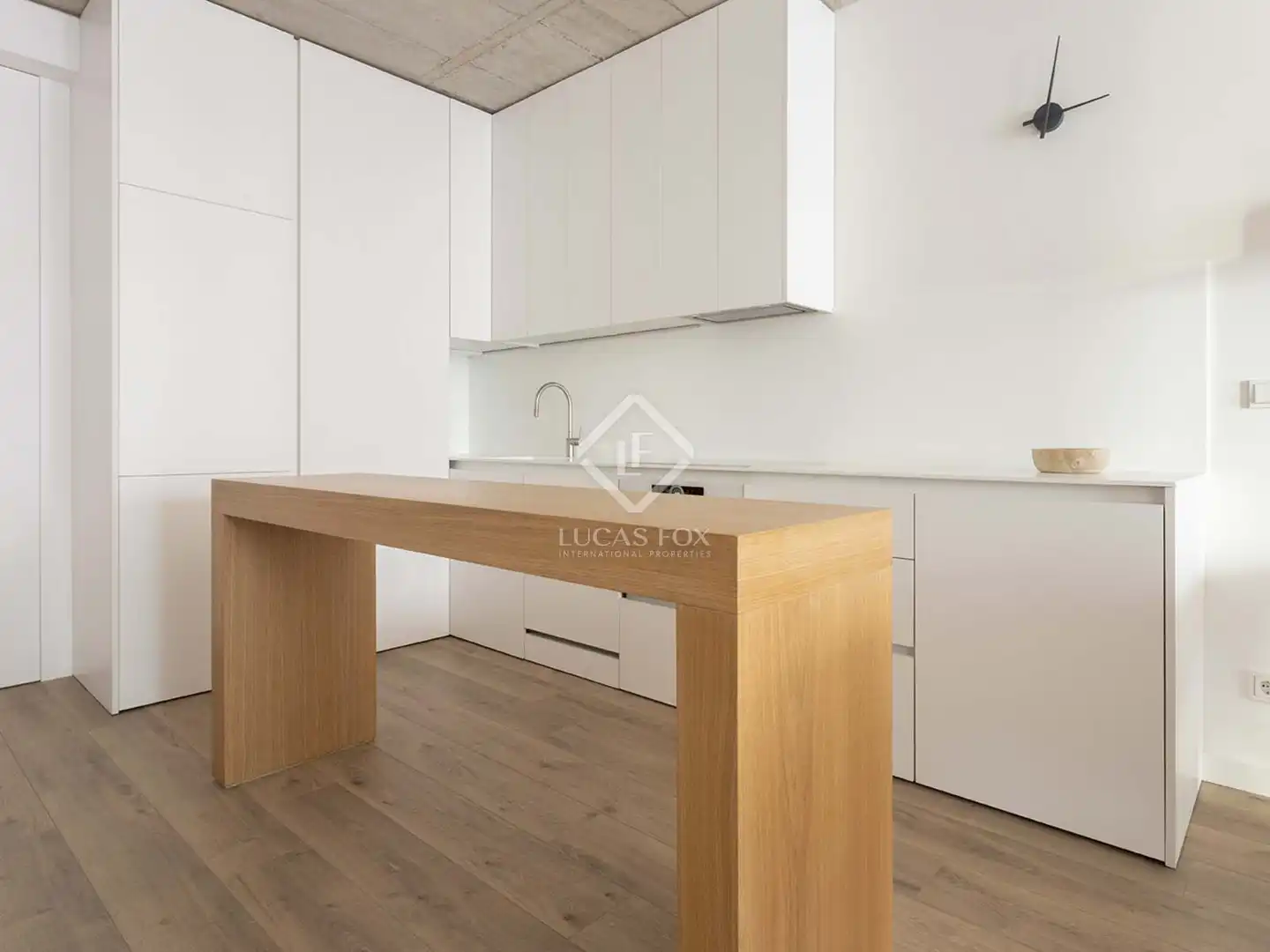 Cuina de Pis en venda en Barcelona amb Aire condicionat, Calefacció i Parquet