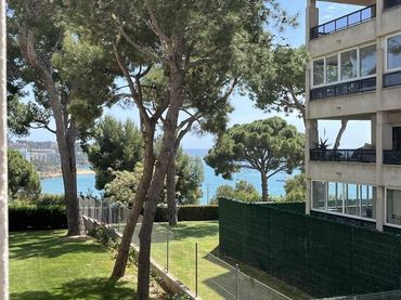 Apartament amb piscina en venda a Mar i Camp - Platja dels Capellans