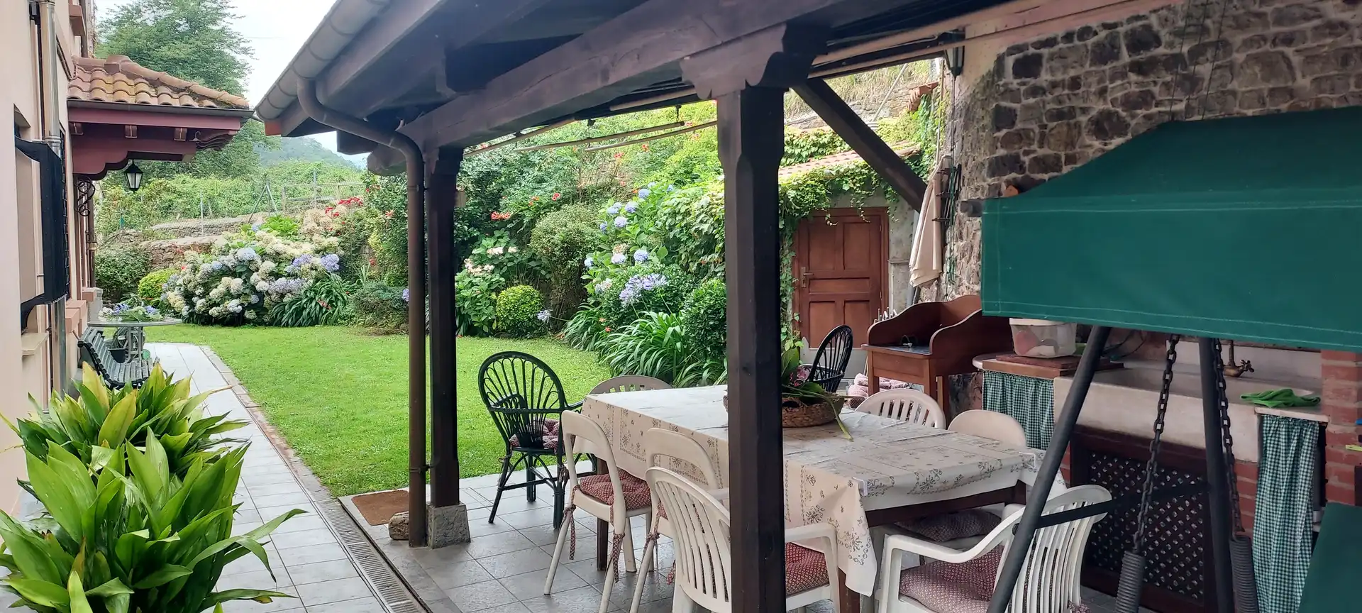 Terrassa de Finca rústica en venda en Salas amb Calefacció, Jardí privat i Parquet
