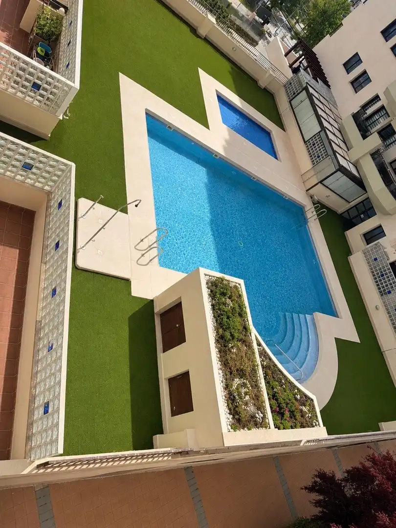 Piscina de Piso en venta en Málaga con Terraza, Trastero y Piscina comunitaria
