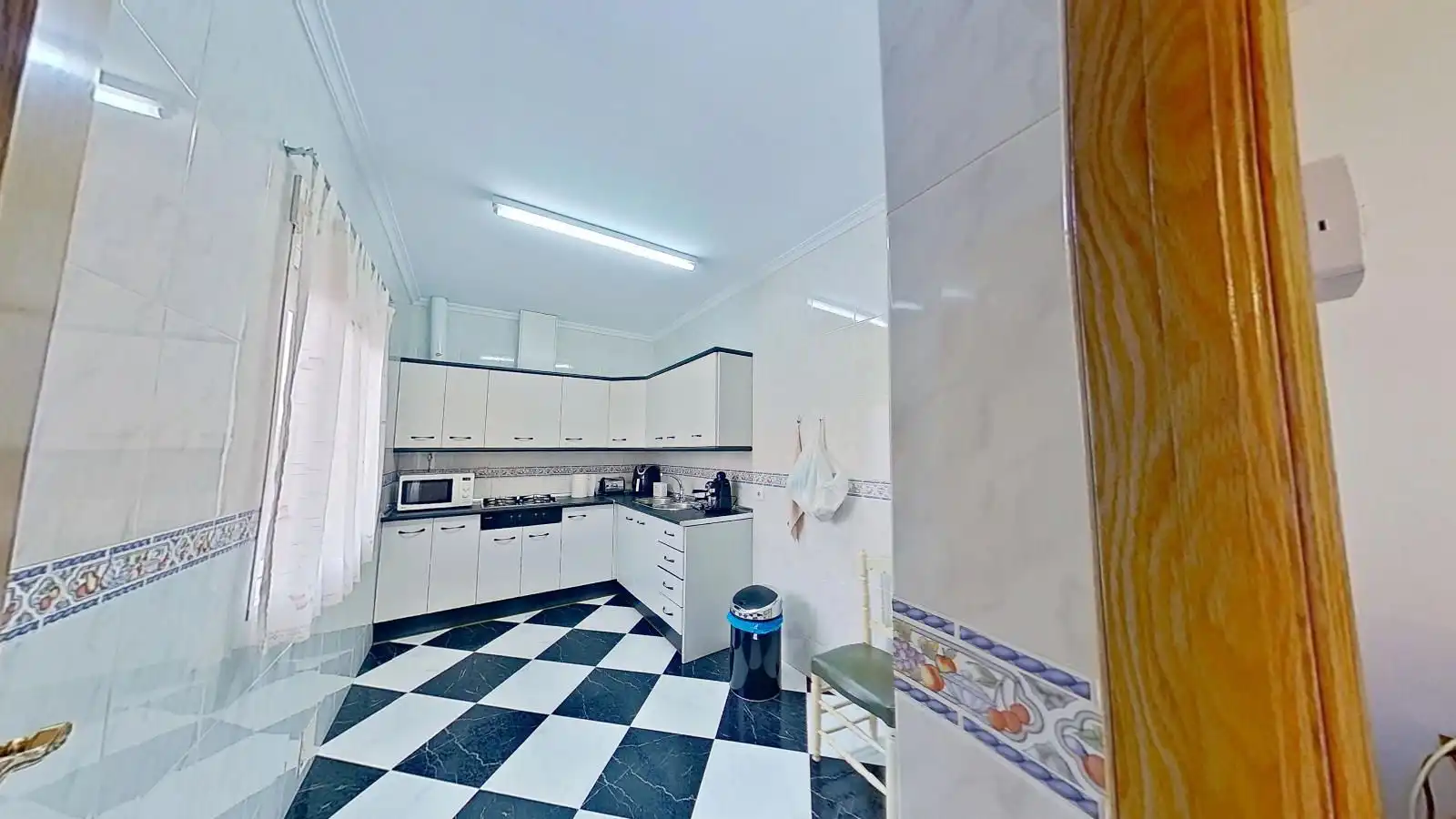 Cocina de Casa o chalet en venta en El Provencio   con Calefacción, Jardín privado y Trastero