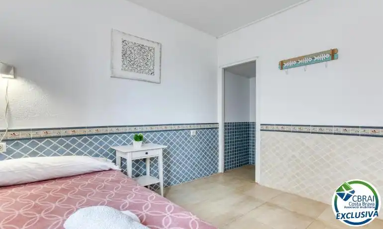 Habitación de Finca rústica en venta en Roses con Calefacción, Amueblado y Piscina comunitaria