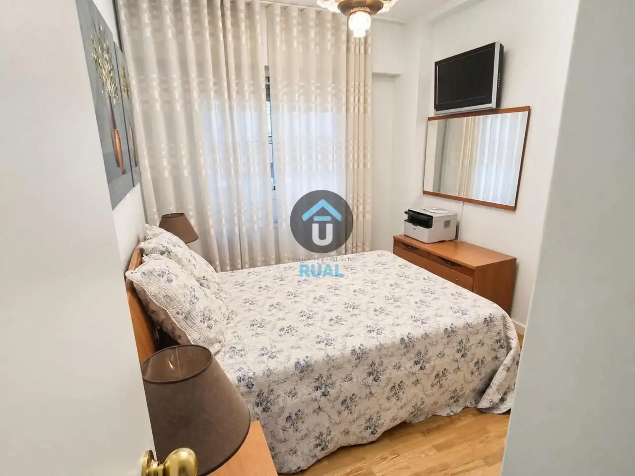 Schlafzimmer von Wohnung zur Miete in Madrid mit Klimaanlage, Heizung und Parkett