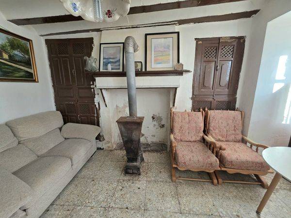Casa adosada en Venta en Plaza de la Encarnacion en María