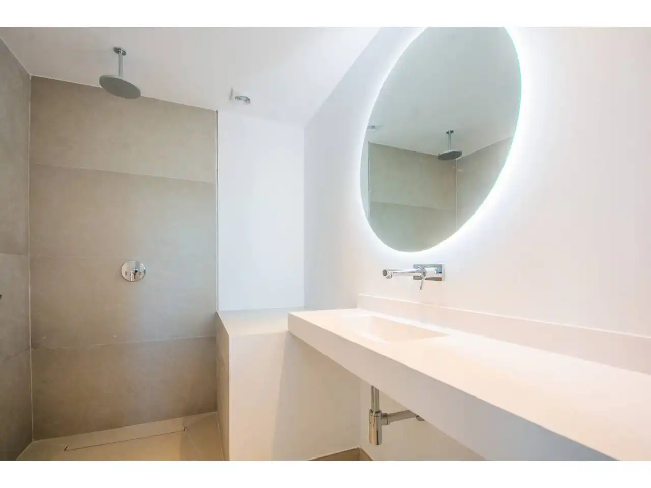 Bany de Apartament de lloguer en Ojén amb Aire condicionat, Calefacció i Terrassa