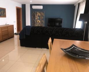 Living room of Apartment to rent in  Valencia Capital  with Air Conditioner, Furnished and Balcony