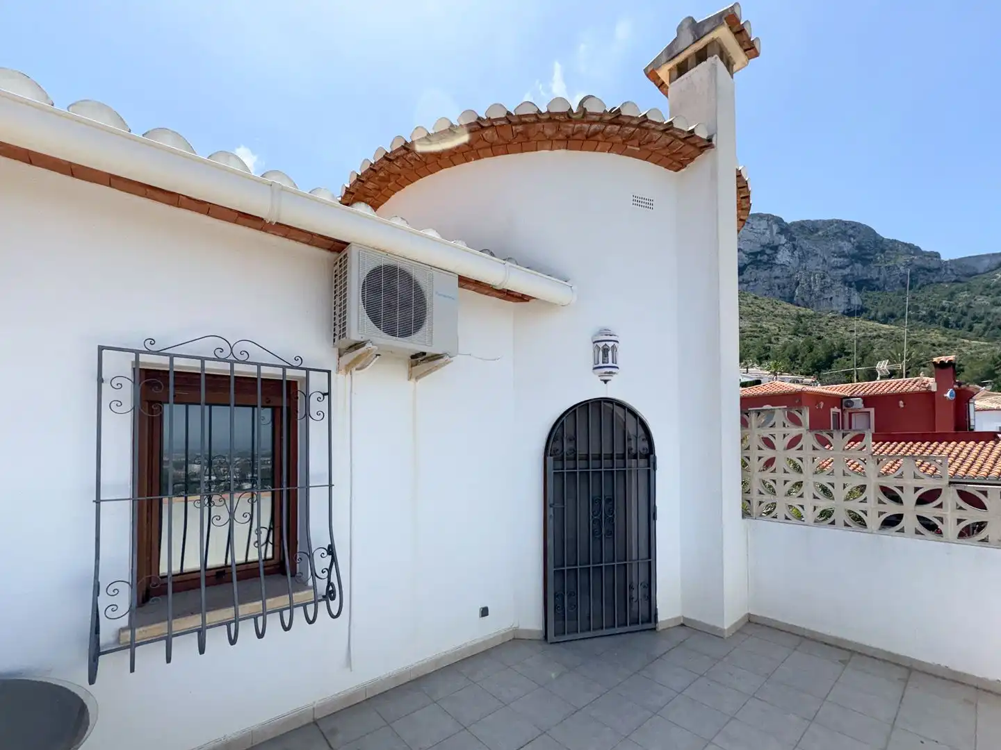 Vista exterior de Casa o chalet en venta en Dénia con Aire acondicionado, Calefacción y Jardín privado