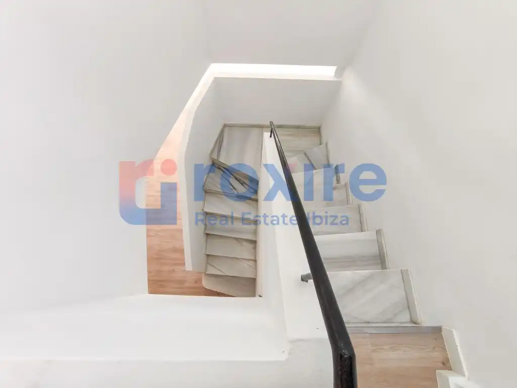 Maisonette zum Verkauf in Sant Josep de sa Talaia mit Klimaanlage, Heizung und Terrasse