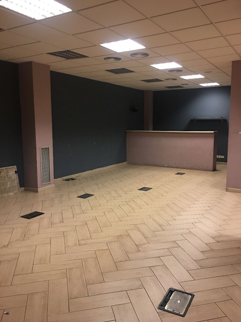 Local en venda en Pinto amb Aire condicionat i Alarma