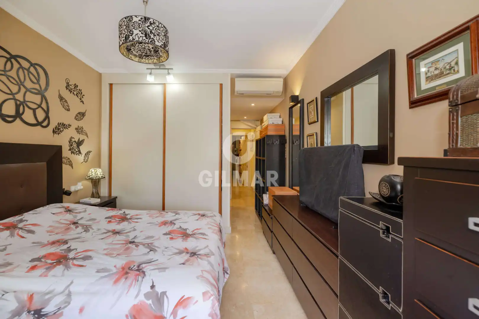 Habitación de Apartamento en venta en Estepona con Calefacción, Jardín privado y Trastero