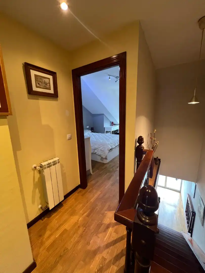 Maisonette zum Verkauf in Nava mit Heizung, Abstellraum und Möbliert