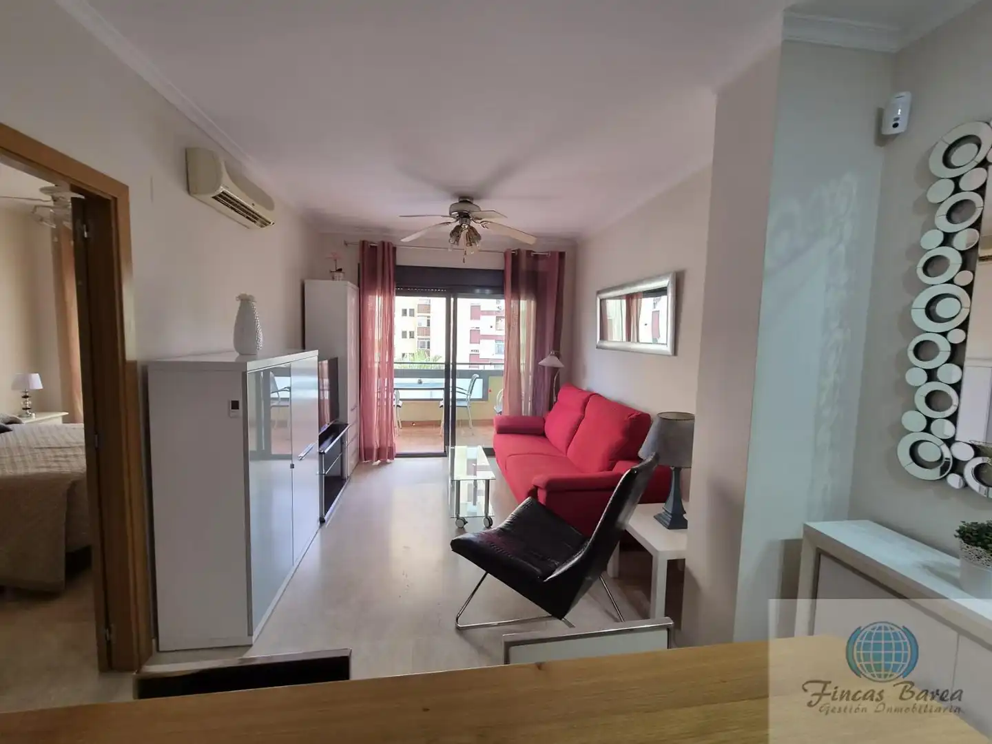 Living room of Flat for sale in Fuengirola  with Air Conditioner, Terrace and Community pool