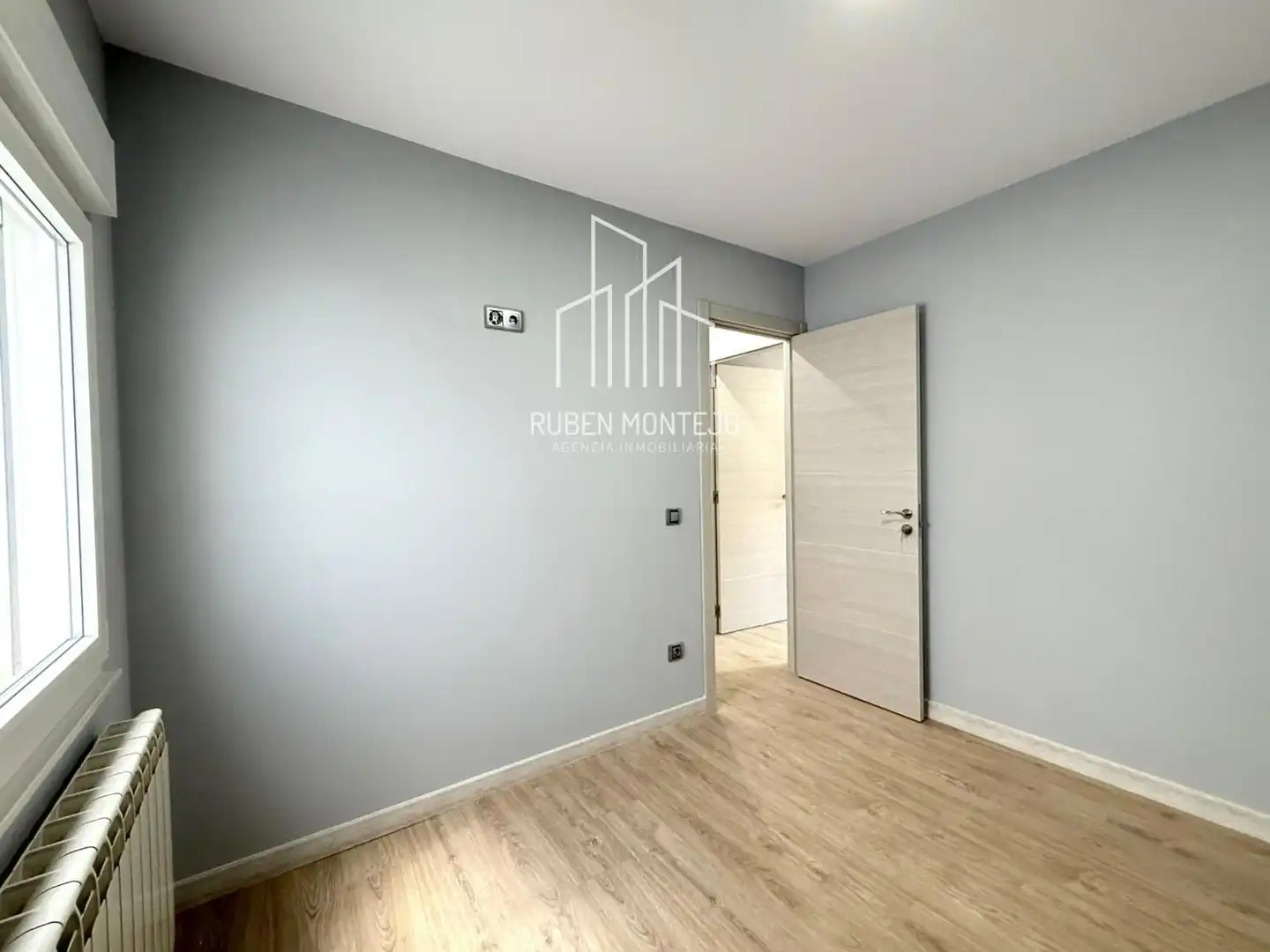 Bedroom of Flat for rent in Salamanca  with Heating, Parquet flooring and Terrace