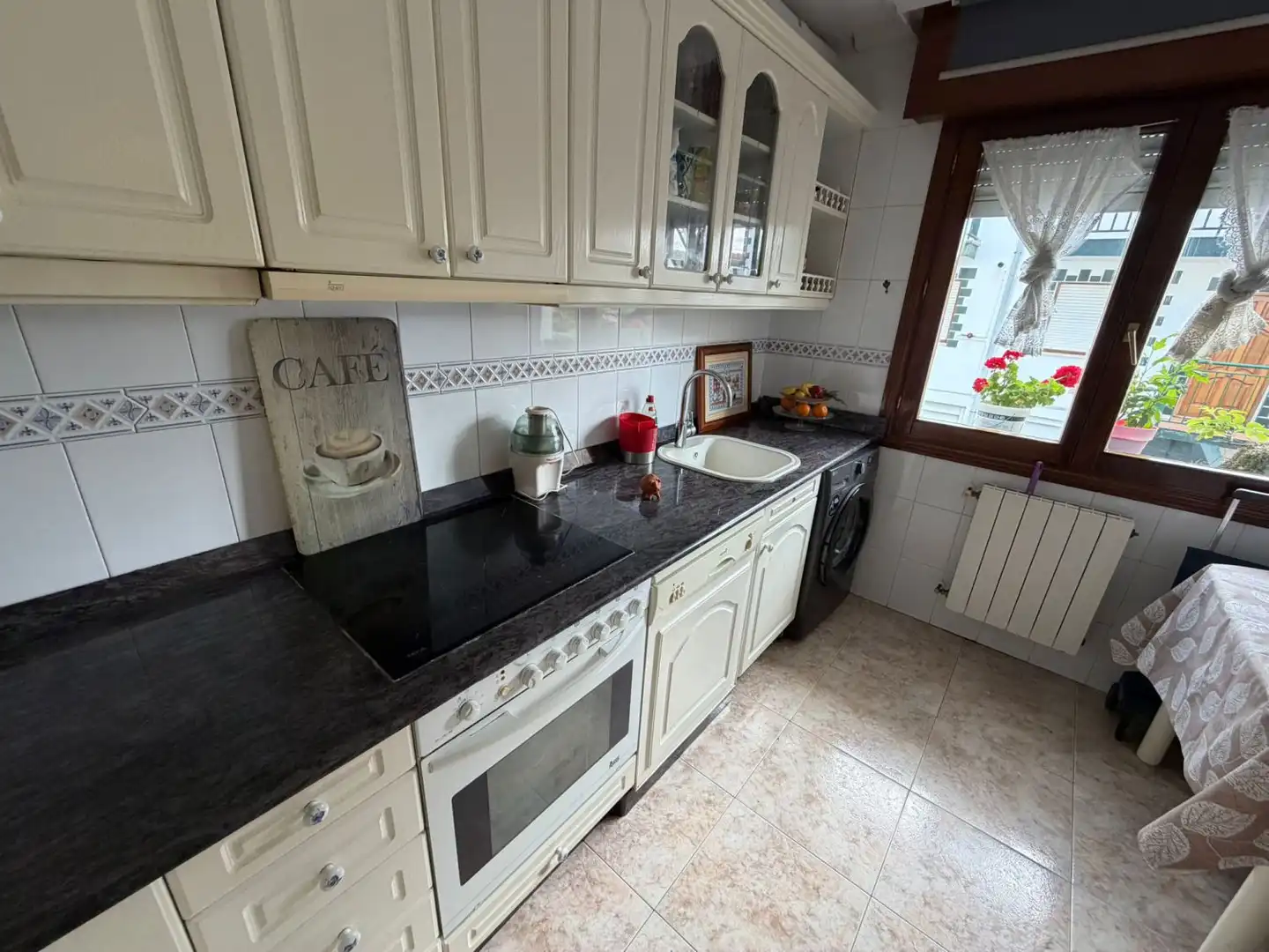 Cocina de Casa o chalet en venta en Meruelo con Calefacción, Jardín privado y Terraza