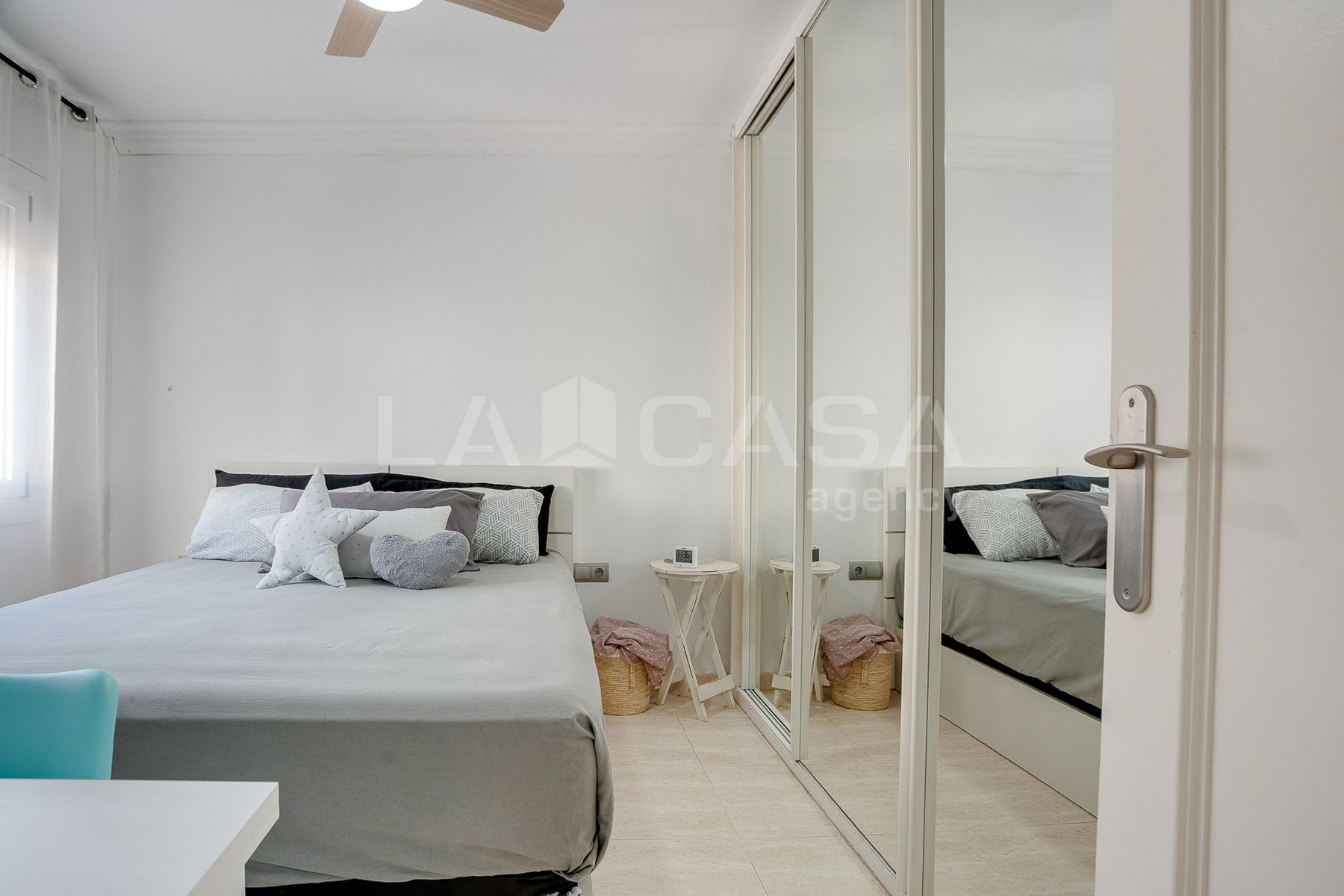 Bedroom of Flat for sale in Sant Adrià de Besòs  with Air Conditioner, Heating and Balcony