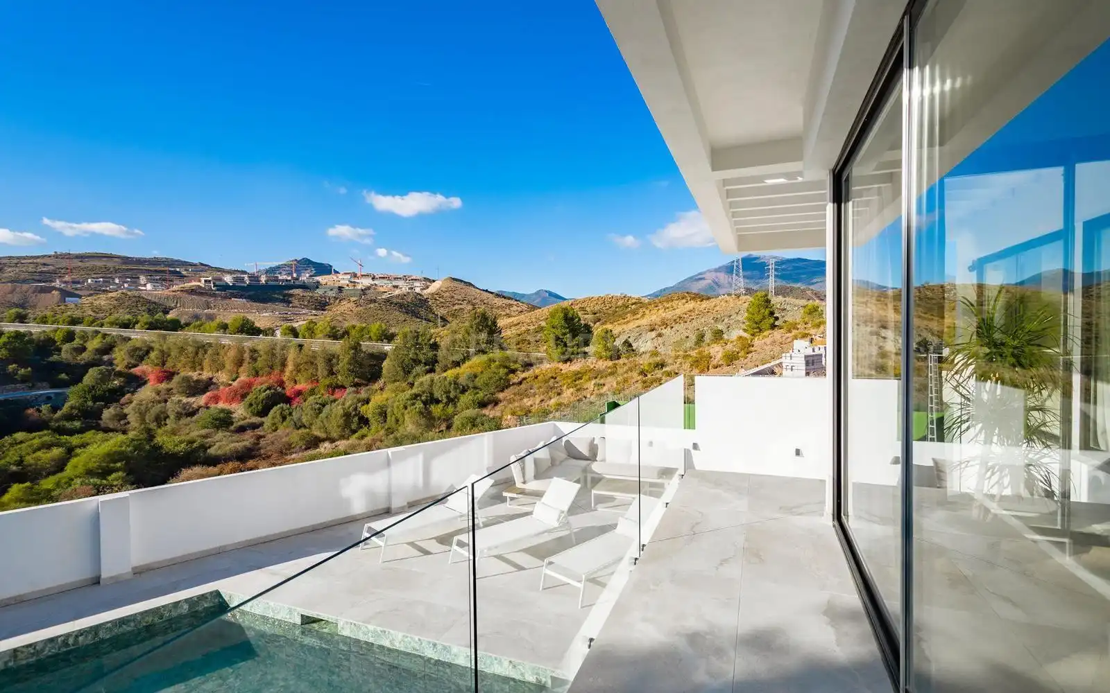 Terraza de Casa o chalet en venta en Benahavís con Aire acondicionado, Trastero y Piscina