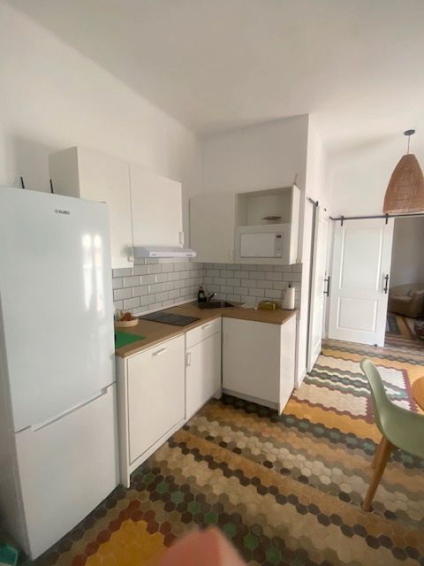 Cuina de Apartament de lloguer en Salamanca Capital amb Aire condicionat, Calefacció i Moblat