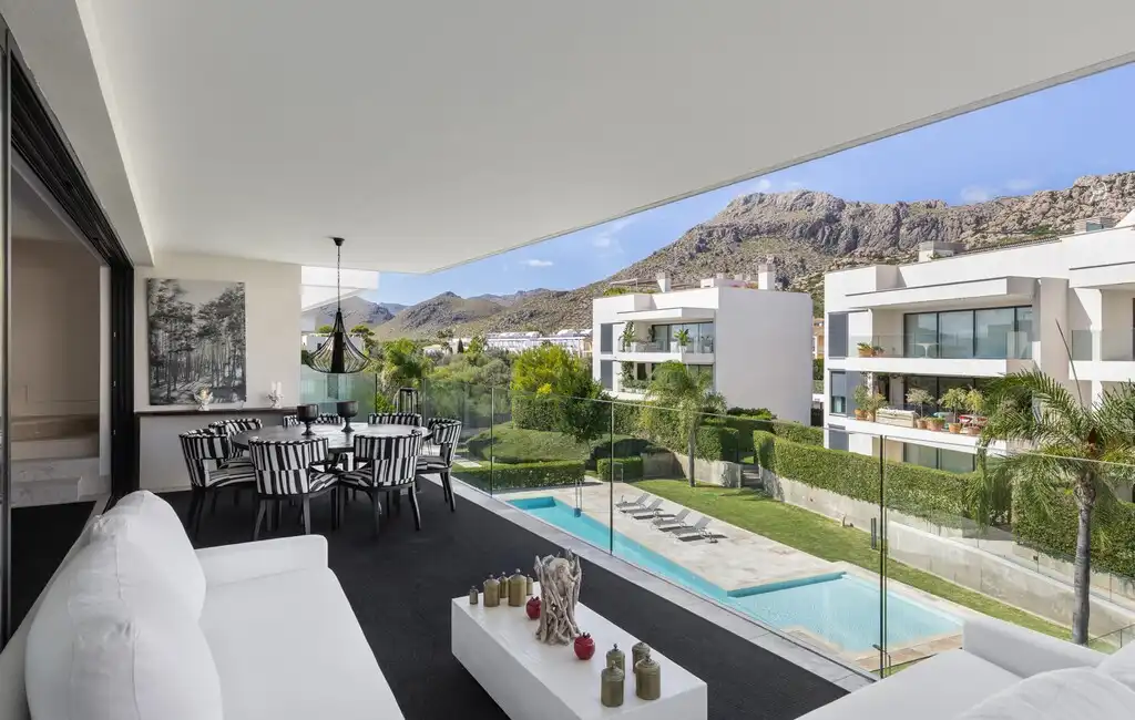 Penthouse with pool for sale in Port de Pollença, imagen 3