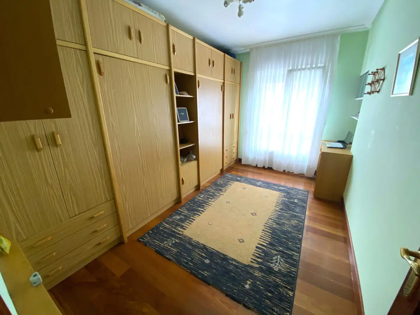 Habitación de Piso en venta en Castro-Urdiales con Horno, Lavadora y Microondas