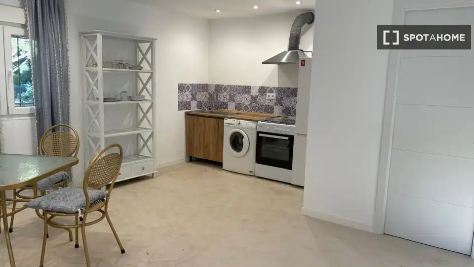 Kitchen of Flat for rent in Valdemorillo  with Air Conditioner, Heating and Furnished