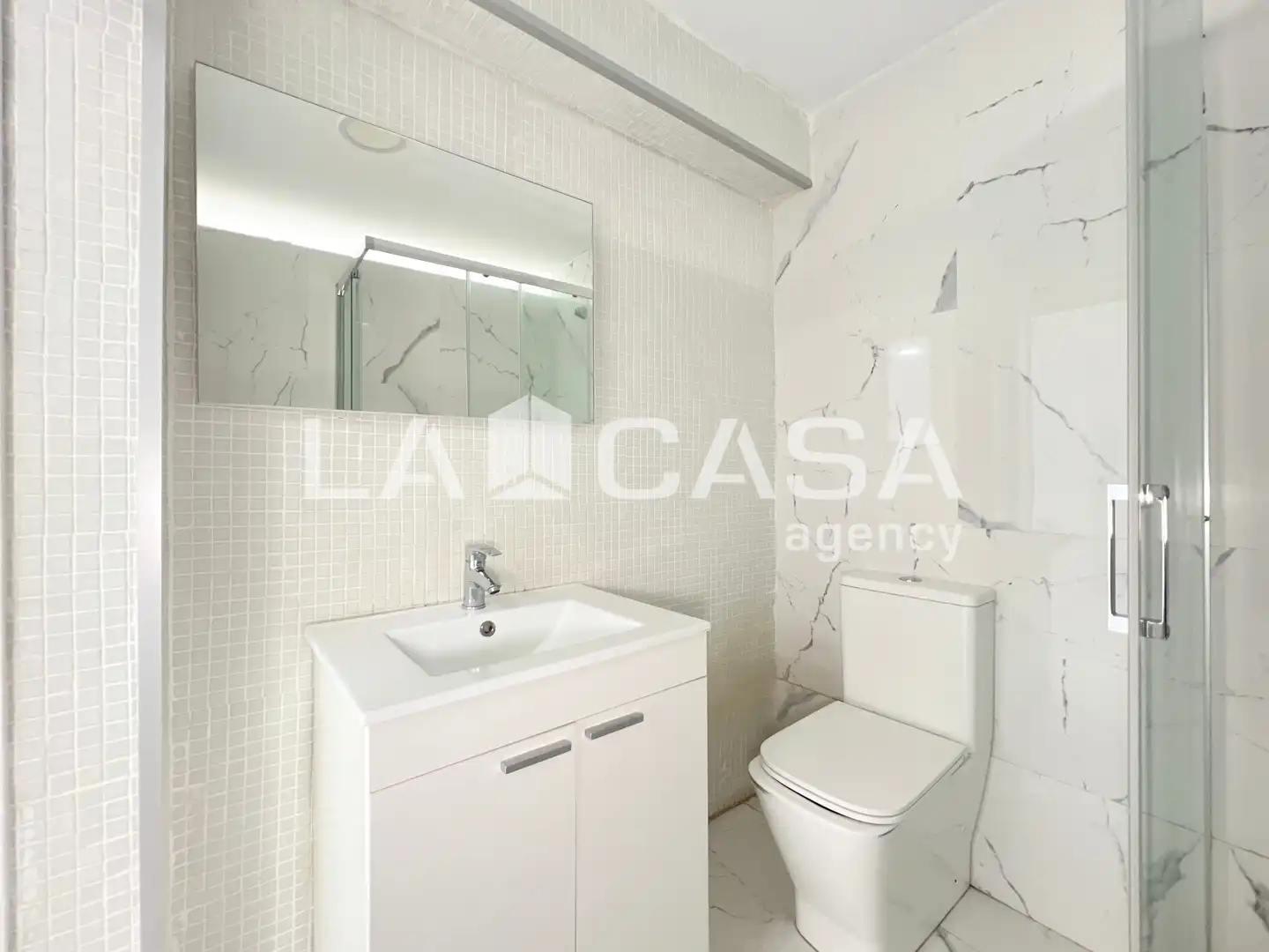 Baño de Local en venta en Badalona