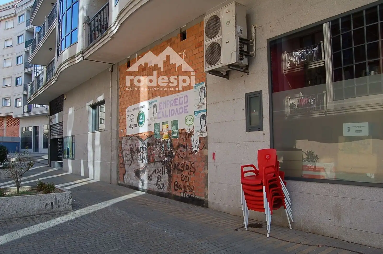 Local comercial en alquiler en Ponteareas, imagen 2
