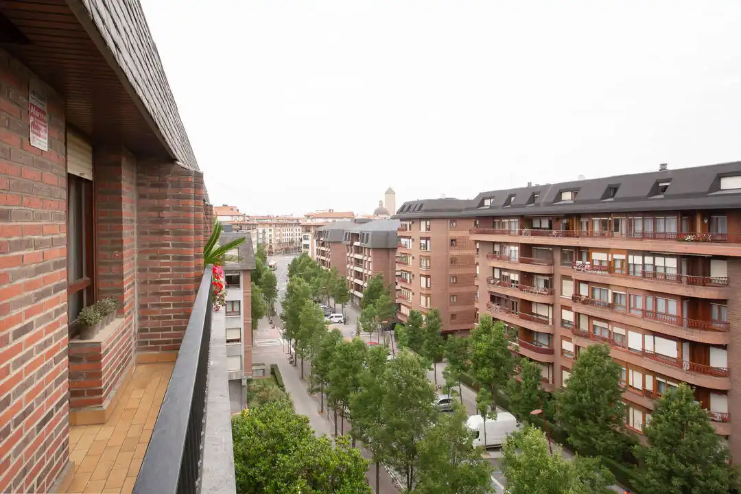 Terraza de Piso en venta en Getxo  con Calefacción, Trastero y Amueblado