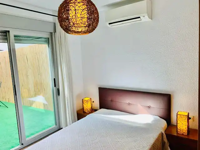 Schlafzimmer von Wohnung zur Miete in Granada mit Klimaanlage, Heizung und Terrasse