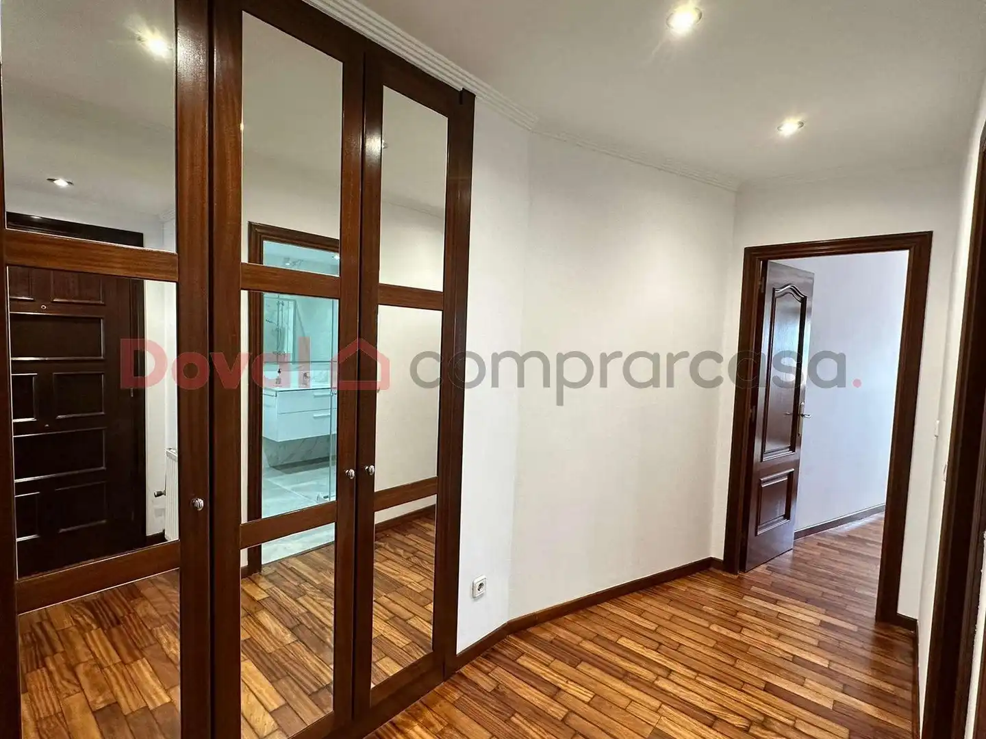 Bedroom of Flat for rent in Vigo   with Heating, Parquet flooring and Terrace