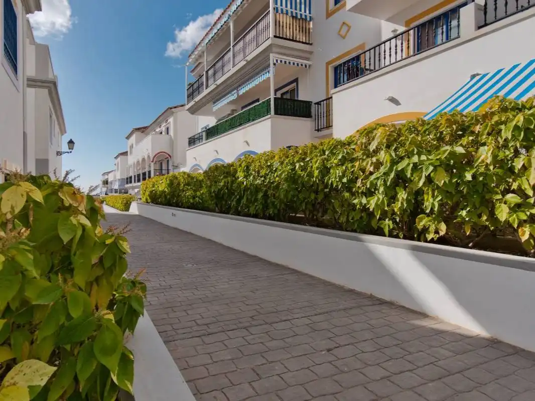 Vista exterior de Apartament en venda en San Miguel de Abona amb Terrassa, Moblat i Forn