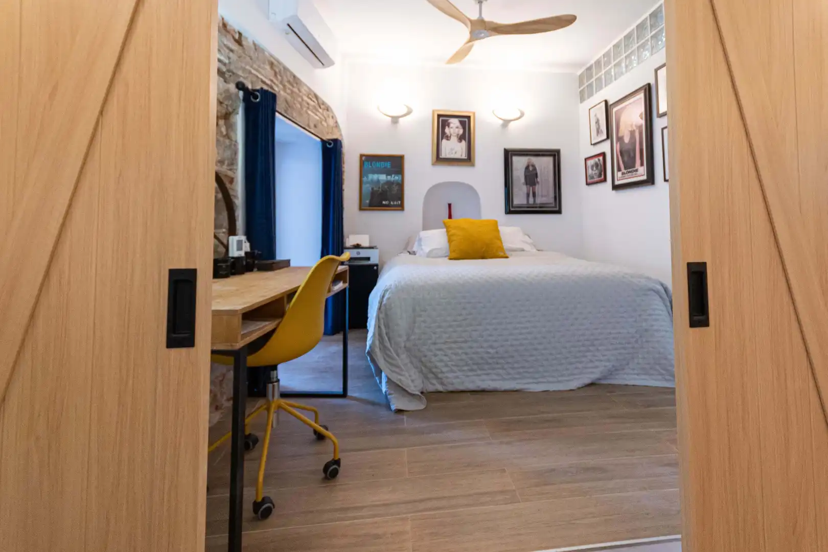 Bedroom of Flat for sale in Sitges  with Air Conditioner, Heating and Terrace